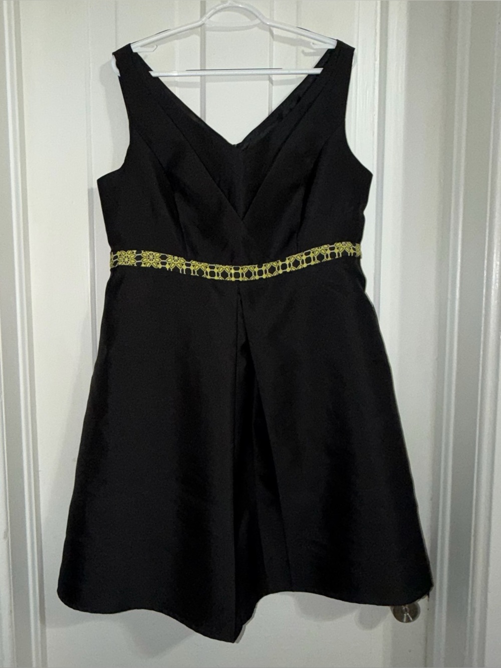 Vintage Giovanna women's‎ size 14 dress 14w Black V-Neck Sleeveless Dress